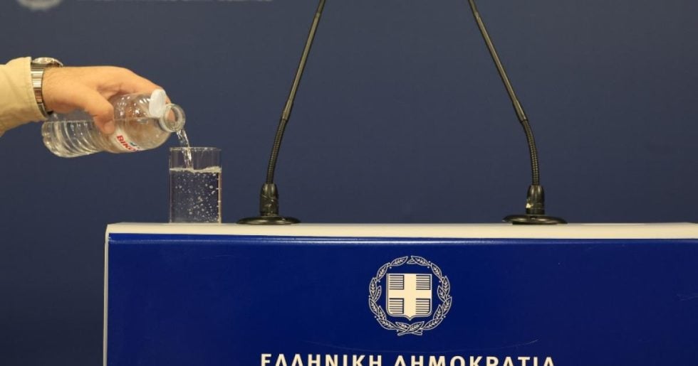 Σκάνδαλο ΟΠΕΚΕΠΕ: Στη Βουλή οι δικογραφίες, σε αναμμένα κάρβουνα το Μαξίμου